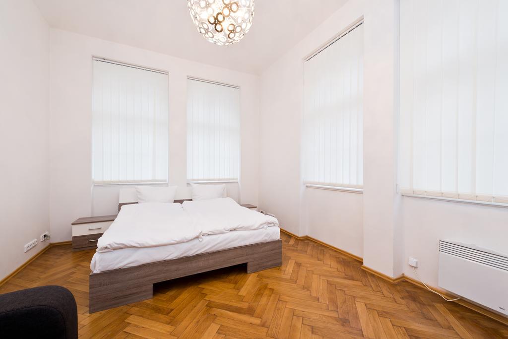 Appartamento Modern Ve Smeckach 7 Praga